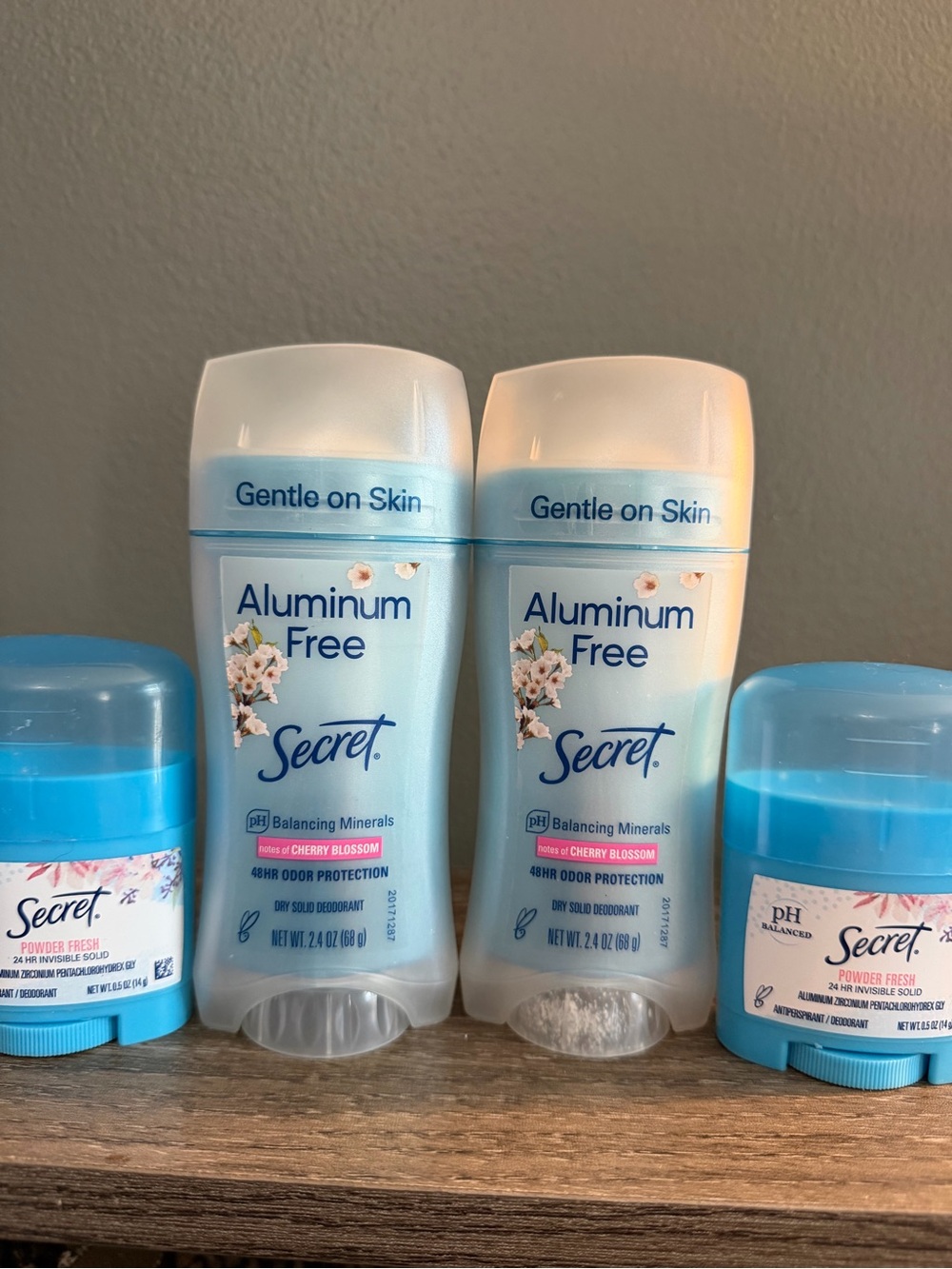 Secret Aluminum Free Deodorant Lot Fresh / Cherry Blossom -